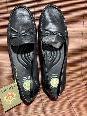 NIB-Earth Spirit “Mooshie” Black leather Slip on Moccasin/ loafer /Women’s Sz 10